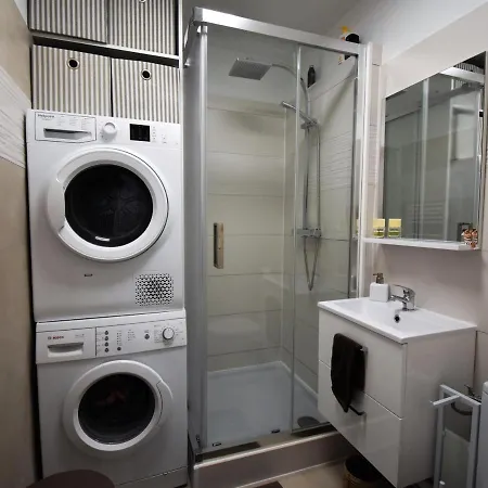 : T2 Moderne A 2 Pas De La Avec Balcon, Wifi, Parking Et Tv Cinema - Fr-1-420-71 아르카숑